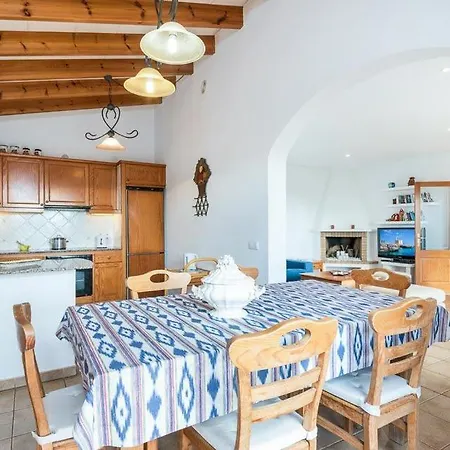 Torre Soli Nou Sleeps 10 Pool Air Con Wifi *